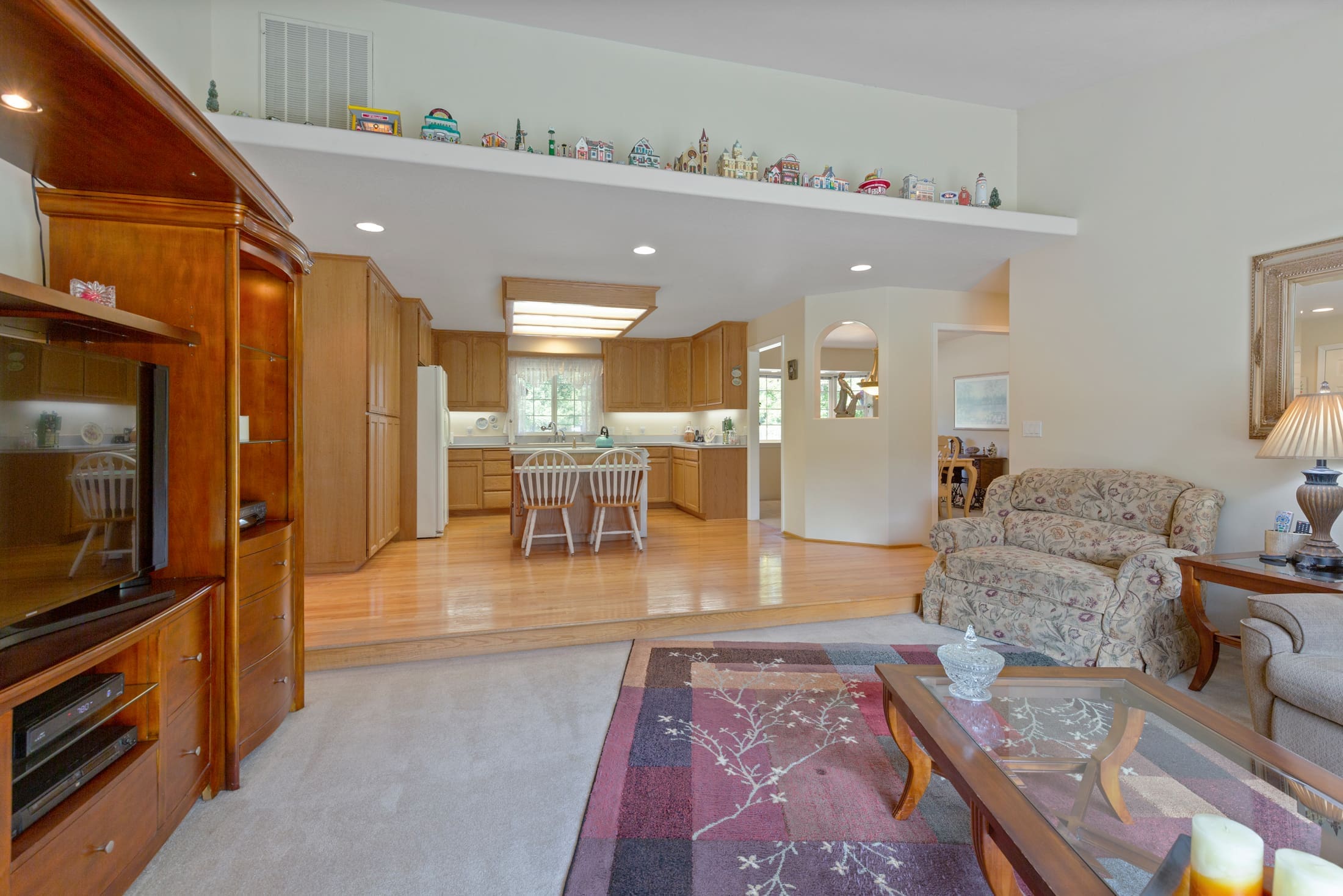 https://oregondreamsrealestate.com/wp-content/uploads/2021/09/125A2115.jpg